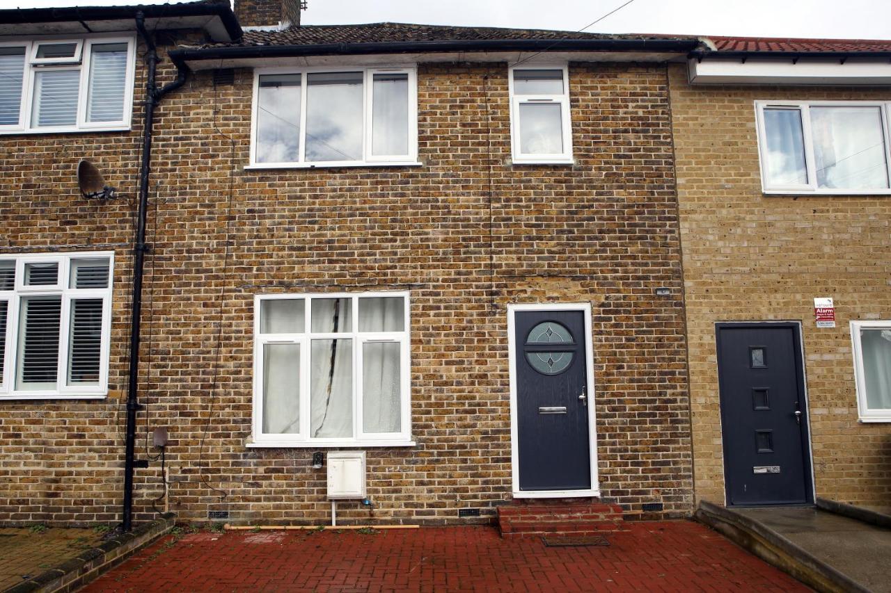 Apartmán 3-Bed House With Parking Near London O2 Exteriér fotografie