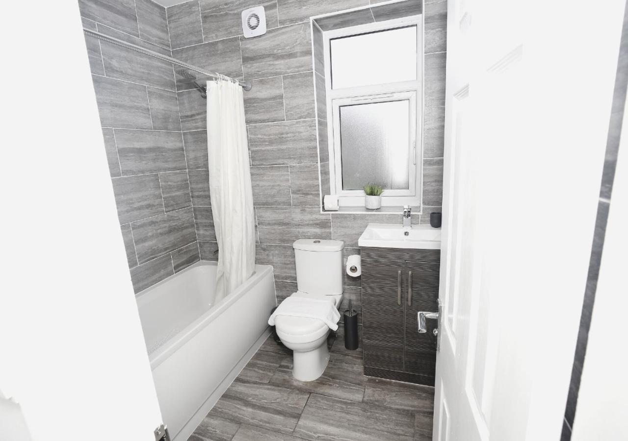 Apartmán 3-Bed House With Parking Near London O2 Exteriér fotografie