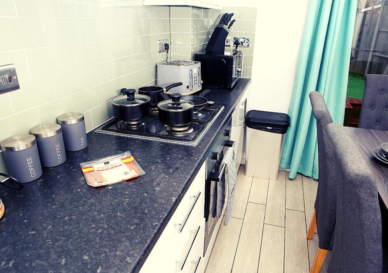 Apartmán 3-Bed House With Parking Near London O2 Exteriér fotografie