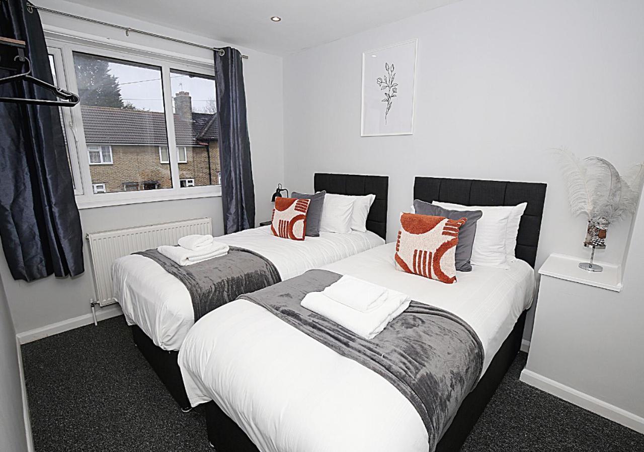 Apartmán 3-Bed House With Parking Near London O2 Exteriér fotografie