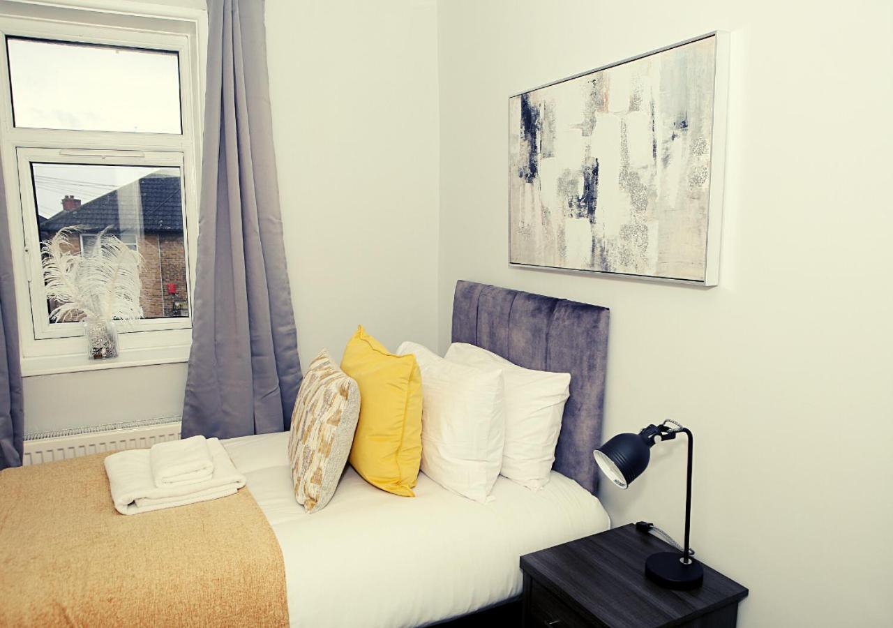 Apartmán 3-Bed House With Parking Near London O2 Exteriér fotografie