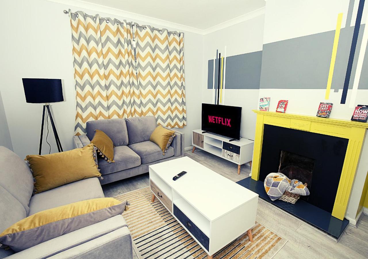 Apartmán 3-Bed House With Parking Near London O2 Exteriér fotografie